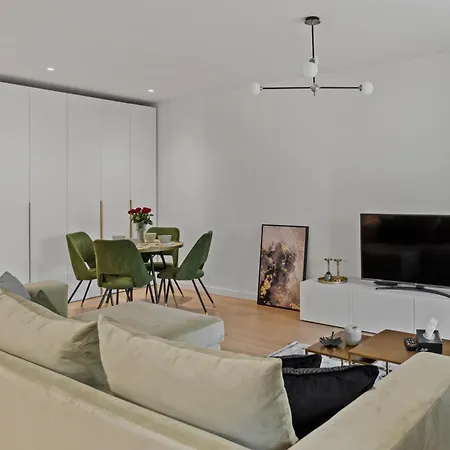 Aviation Tower Luxury Apartment Bucharest