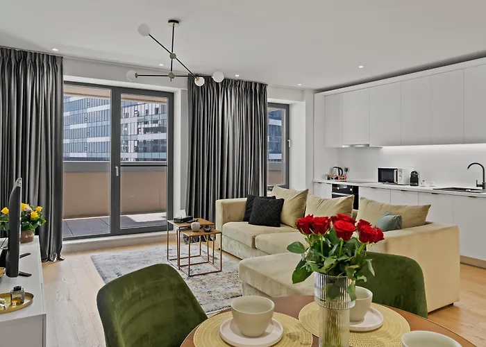 Apartament Aviation Tower Luxury Bucureşti