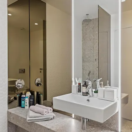 Daire Aviation Tower Luxury Bükreş