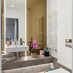 Aviation Tower Luxury Bukarest